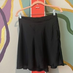 Medium Black Mid-Thigh Length Skirt